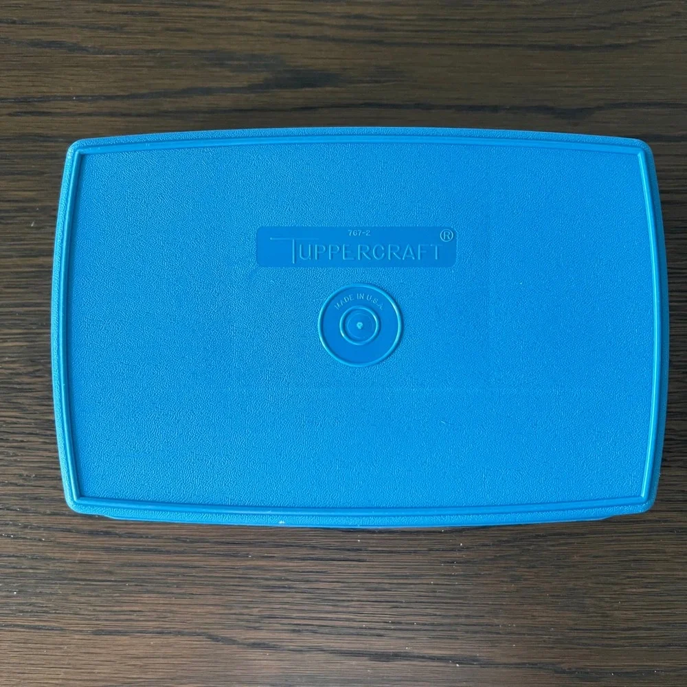 Vintage Tupperware Tuppercraft 767-2 Blue Craft Storage Box with Divider Tray